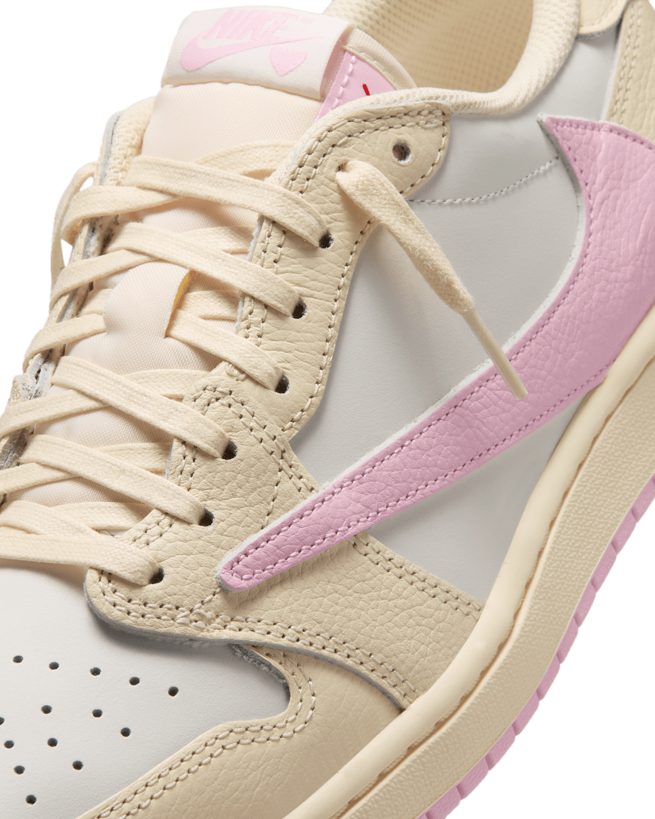 NIKE 　新品　ジョーダン1 LOW トラヴィス　スコット　24cm NIKE公式】エア ジョーダン 1 LOW x トラヴィス スコット 'Muslin and